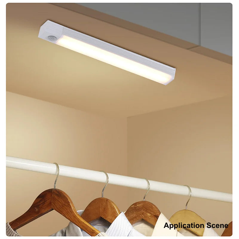 Lampe LED Détecteur de Mouvement Sans Fil Rechargeable USB